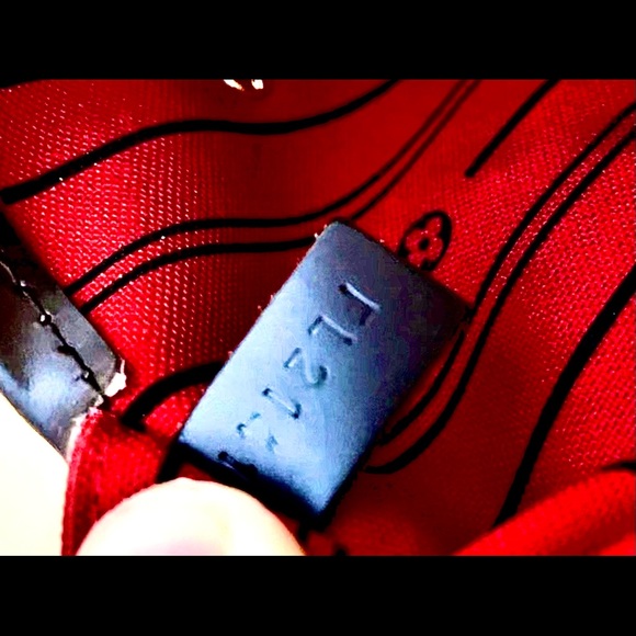 Brand new Louis Vuitton Tote bag - Picture 7 of 15